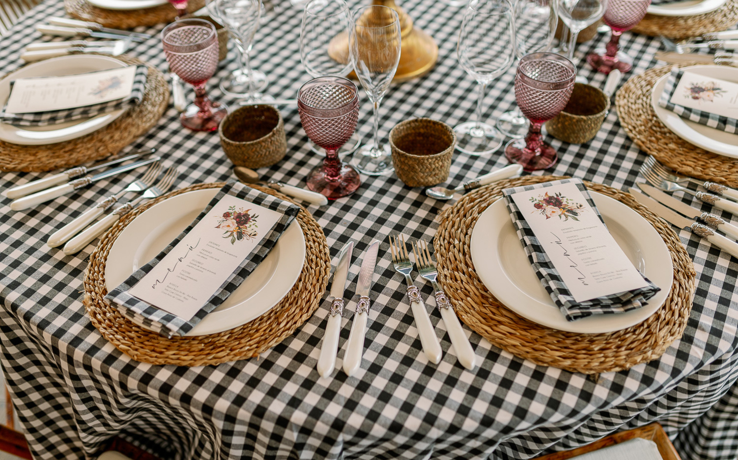 Detalle de mesa preparada